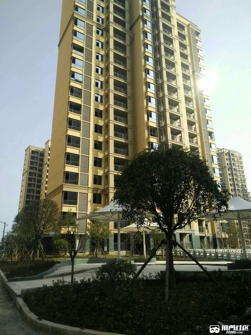 水岸新城15楼毛坯新房28万亏本出售(共 - 二手房租房小程序 - 荆门