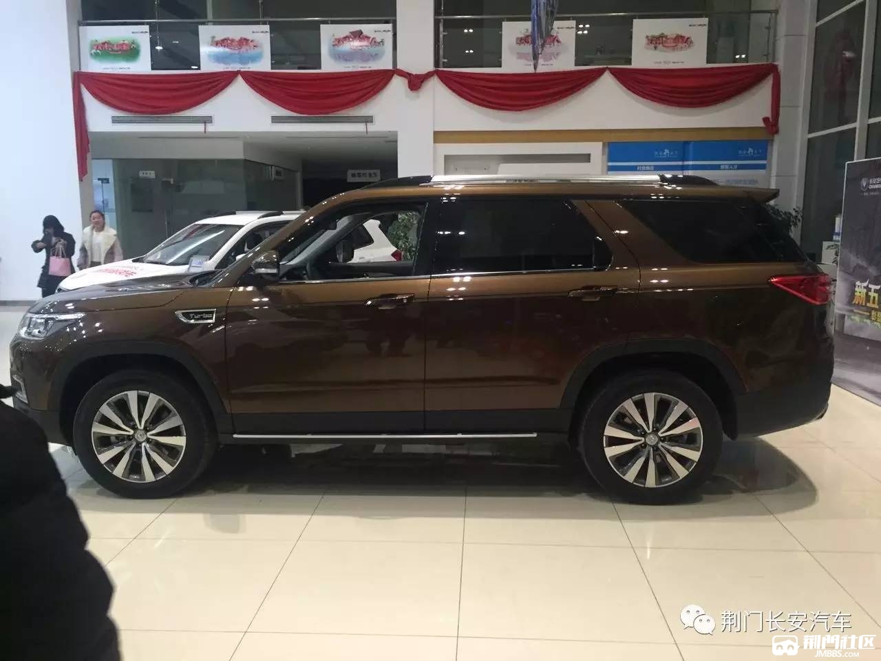 【荆门康储4s店】长安cs95已到店邀您品鉴,转发朋友圈点赞还可得豪礼!