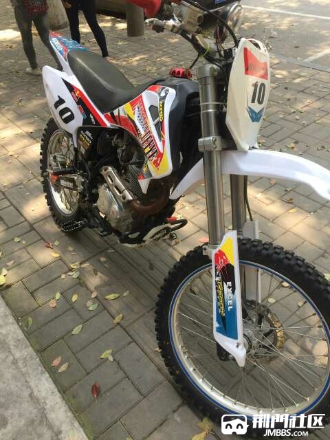 出售九成新越野摩托车16年cqr250