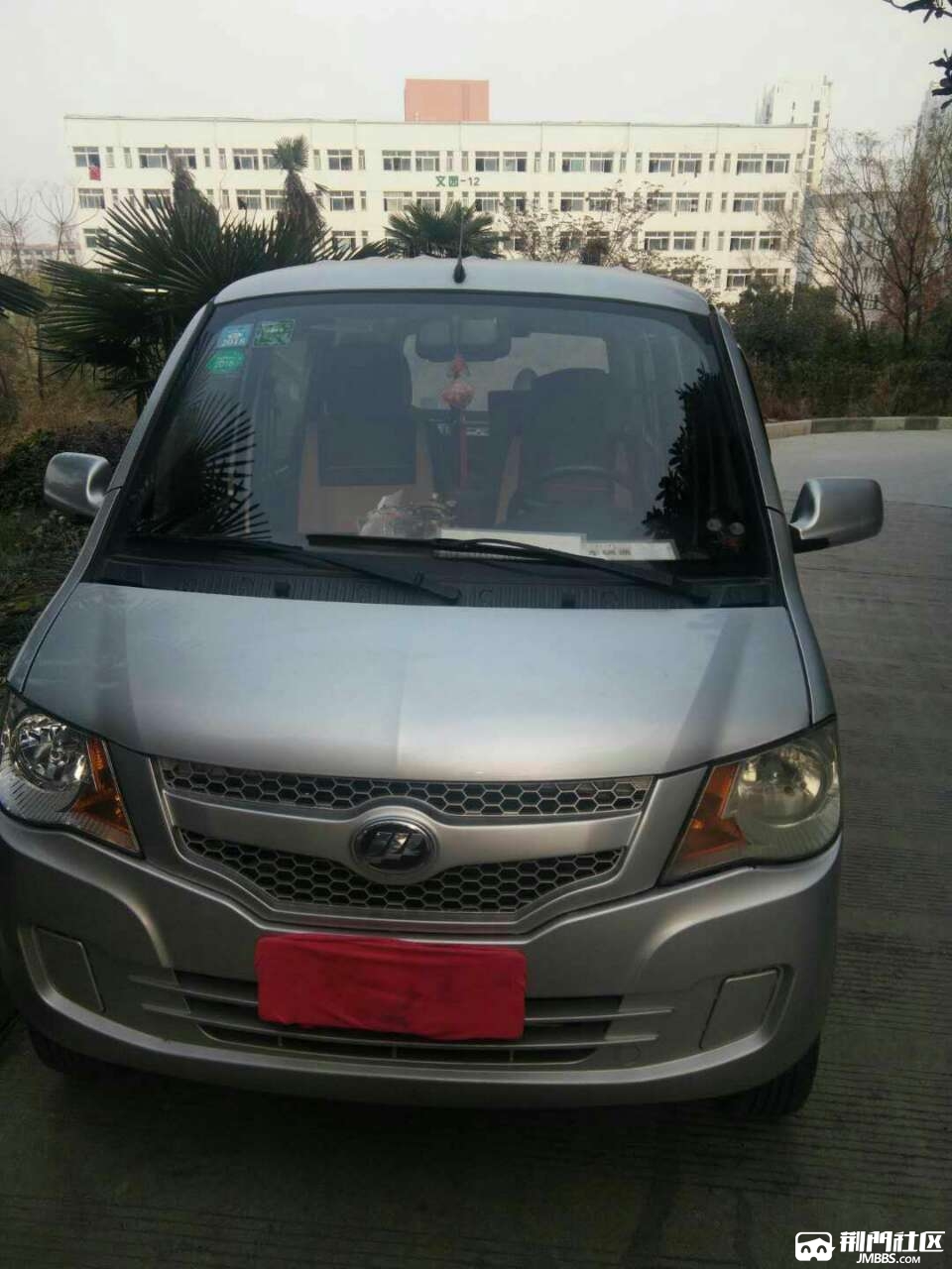 力帆兴顺面包车,油汽两用,12年8月上牌,保险(商