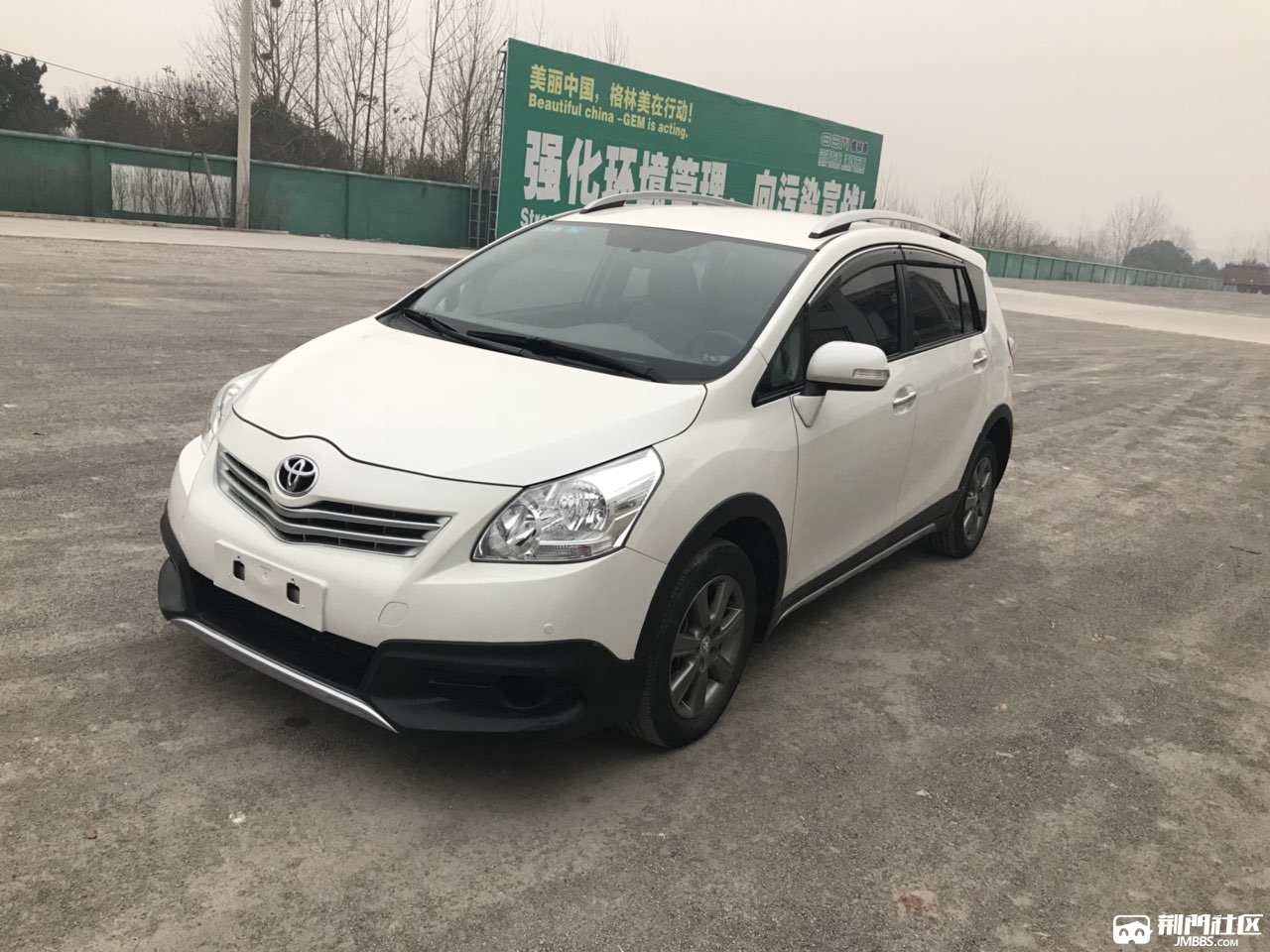 2016款高配丰田逸致spv运动车型 五座