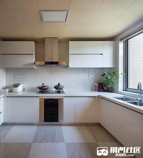 u形白色亚克力橱柜