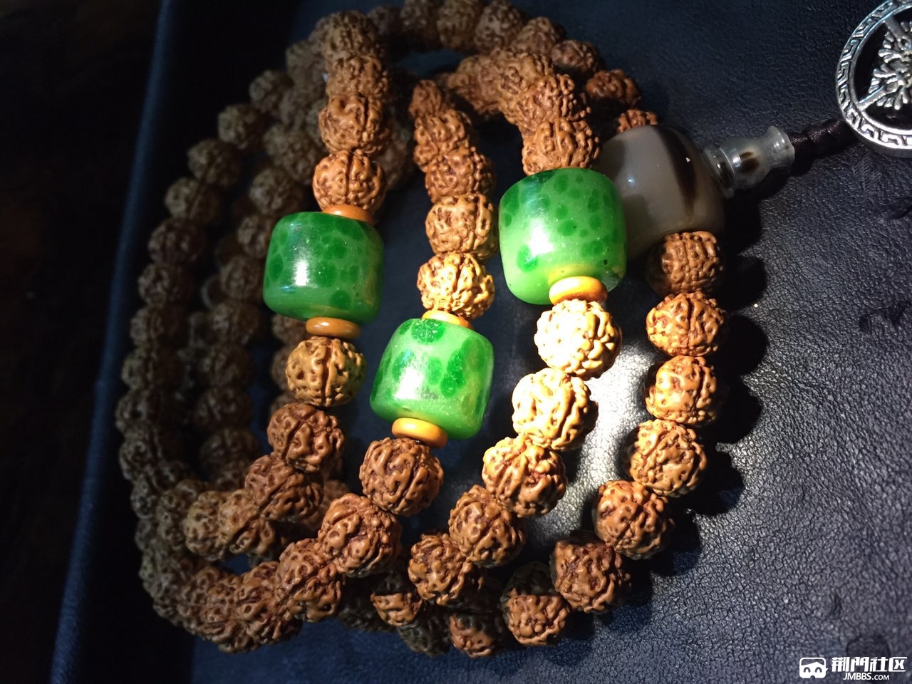 高端低价·一次结缘·终生朋友 品鉴交流微信zh000165 北门路如意文玩