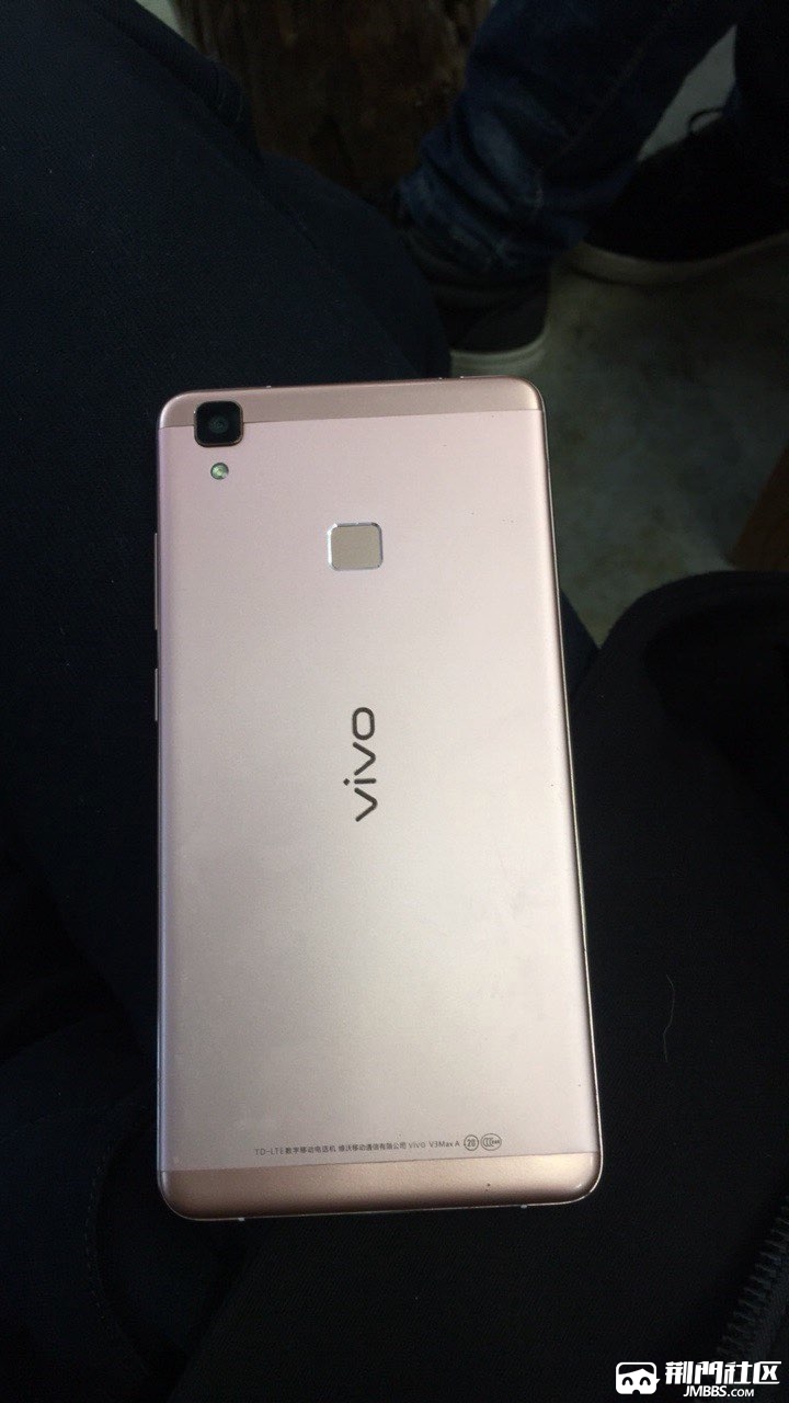 vivo max3.99新手机700元出售