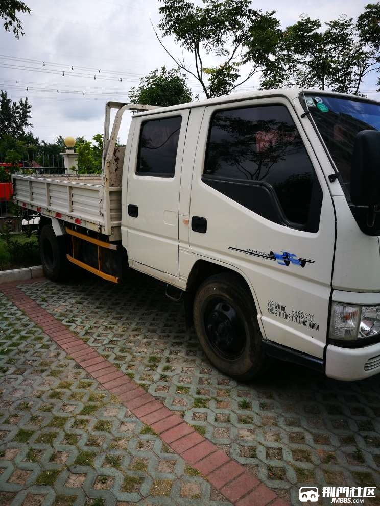 2013年双排江铃轻卡出售