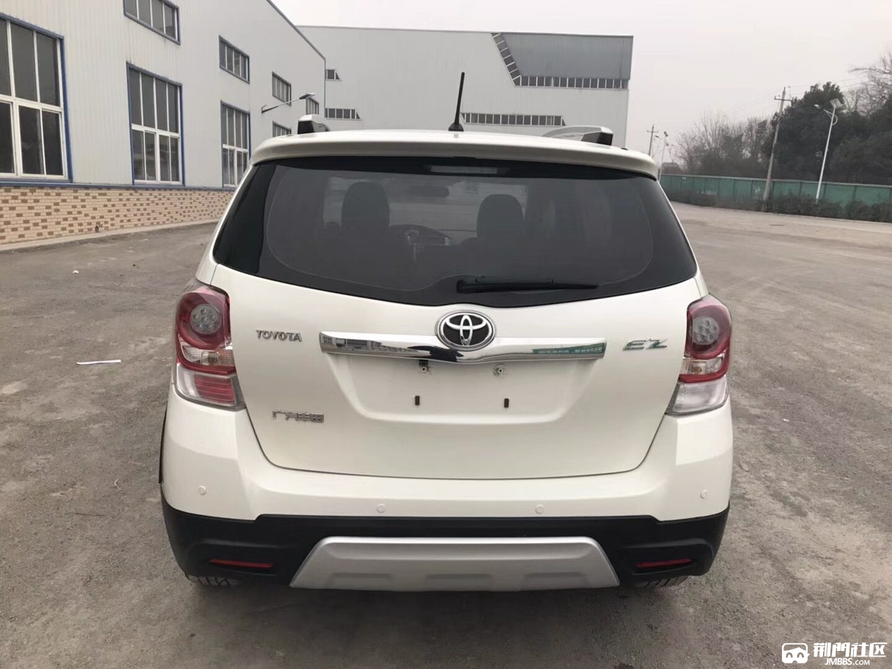 2016款丰田逸致spv车型18发动机6速自动