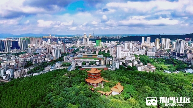 更是几代荆门人永远都会记住的建筑