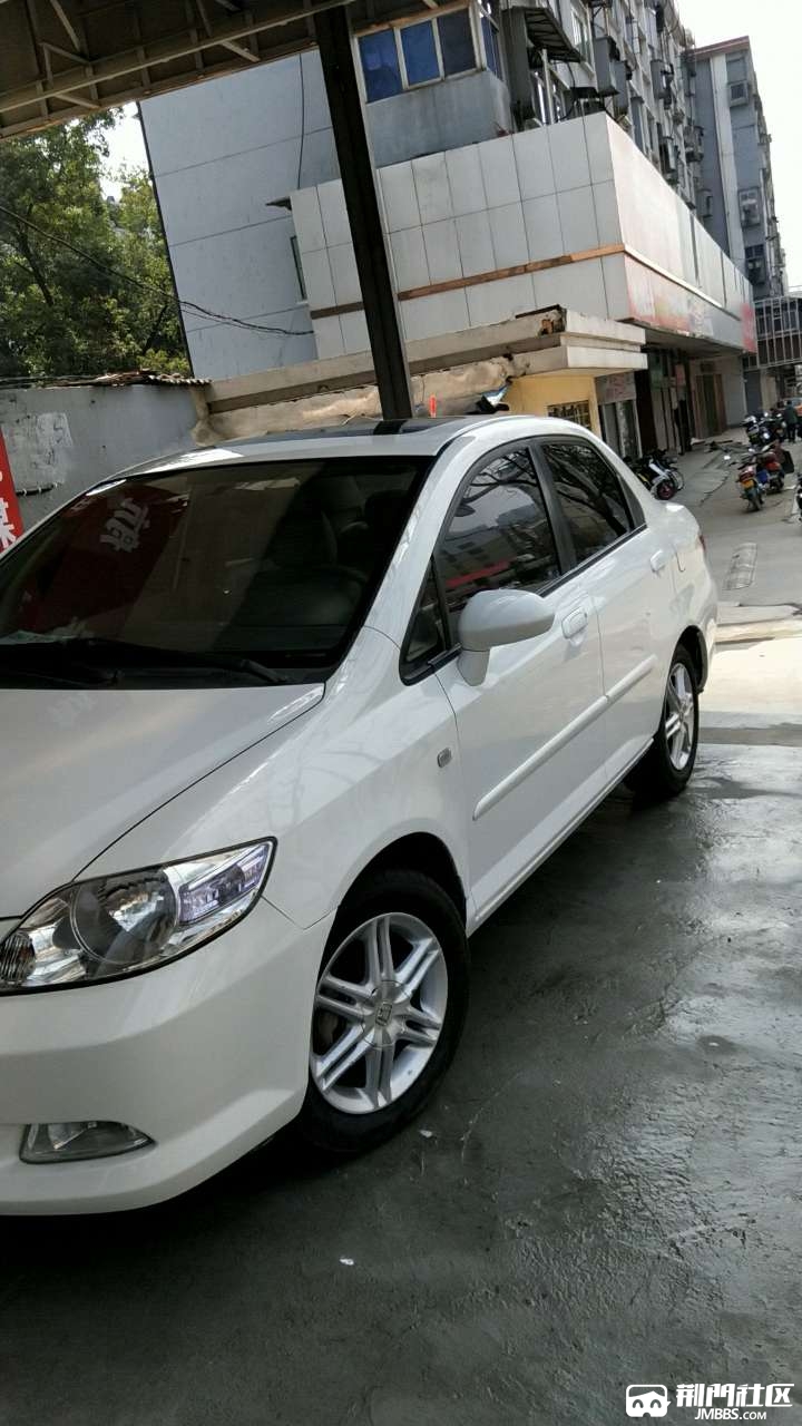 08年思迪,手动天窗,包得全车真皮座椅,只要3.