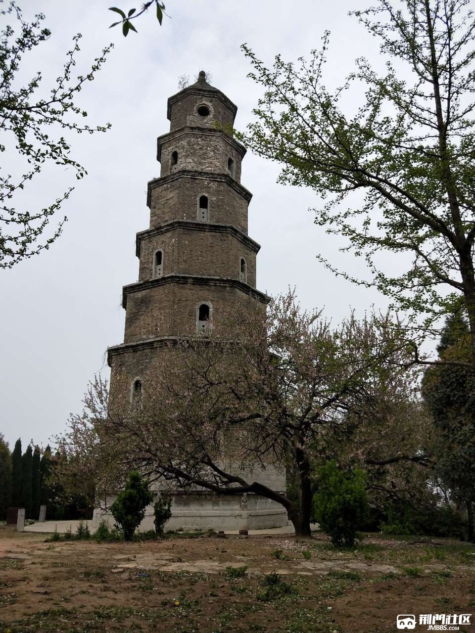 荆门东宝山公园入口图片