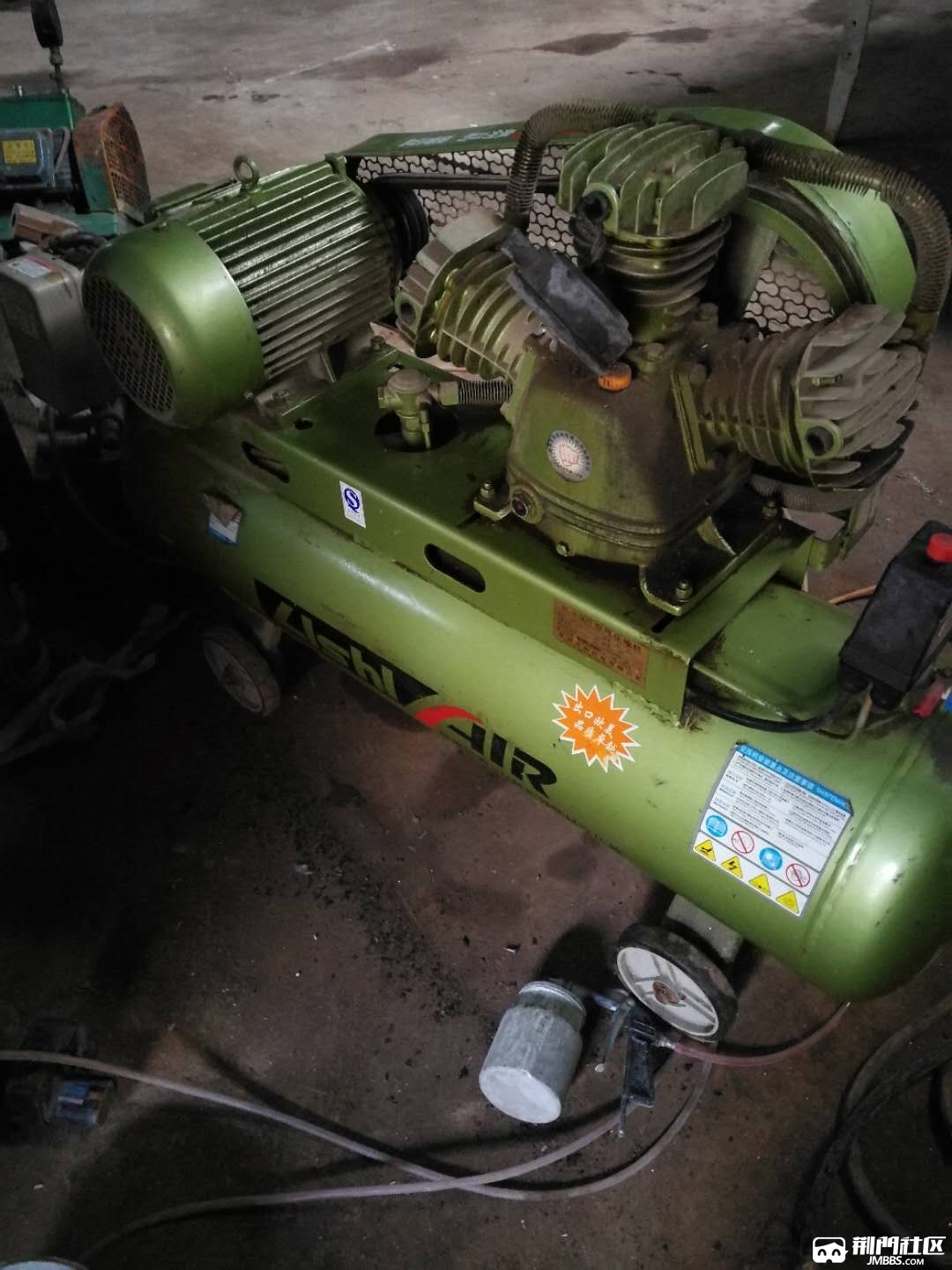 二手空气泵,塑钢材料出售