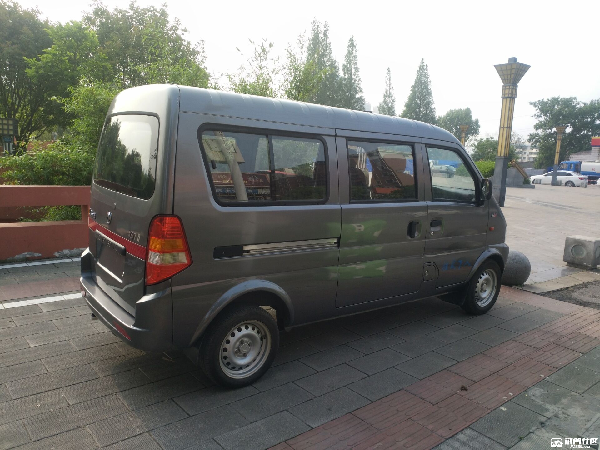 出售2015款东风小康k07二代加长版面包车