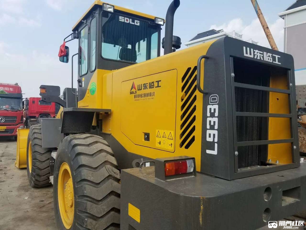 山东临工可靠承载重托新车到厂有需要的请联系13797970497