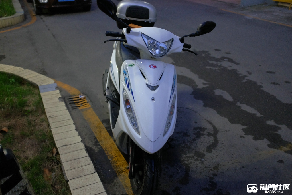 光阳动丽125踏板车,置换相同价值的ipad pro10.5以上