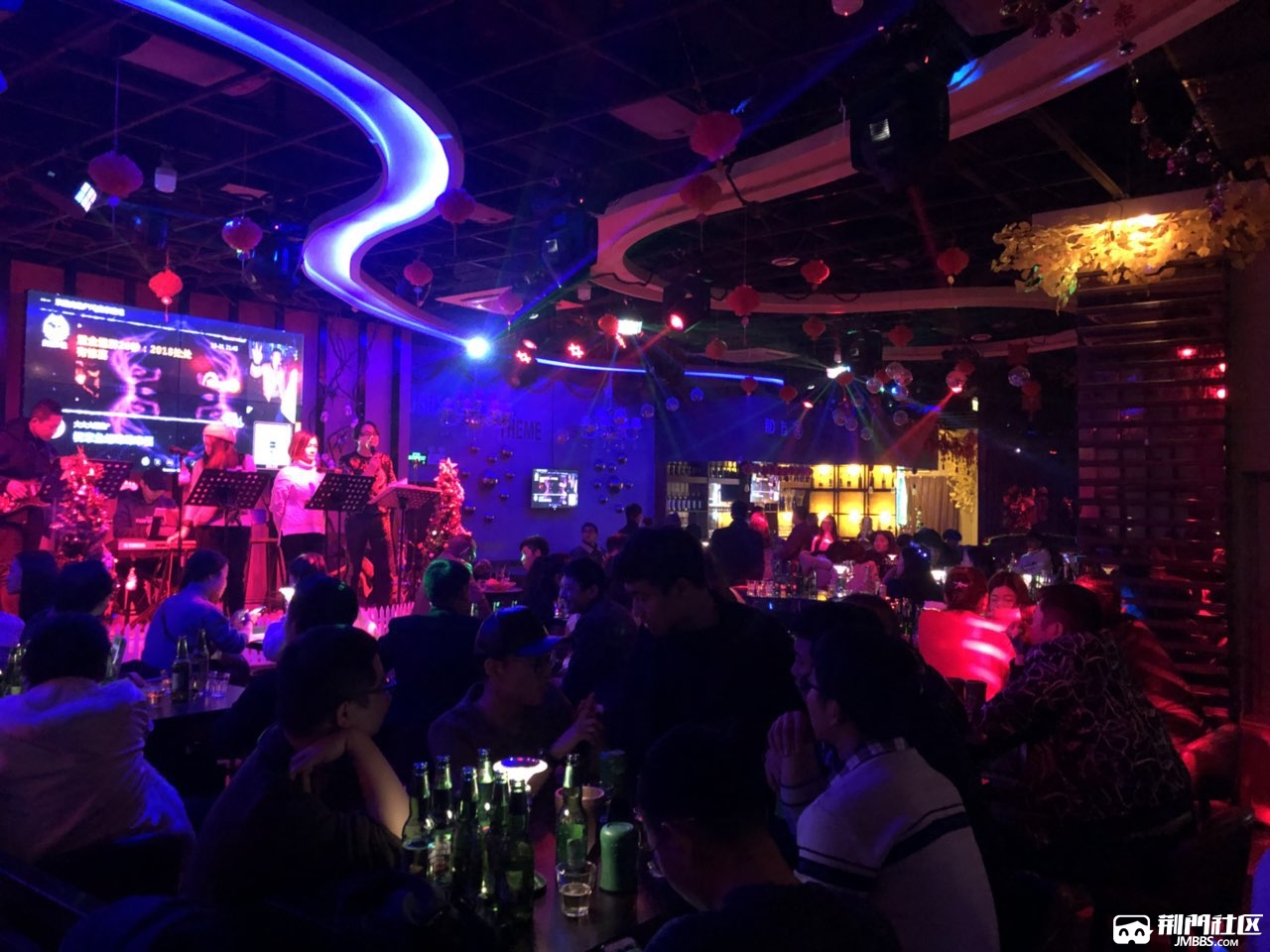 朋友圈音乐酒吧诚心转让