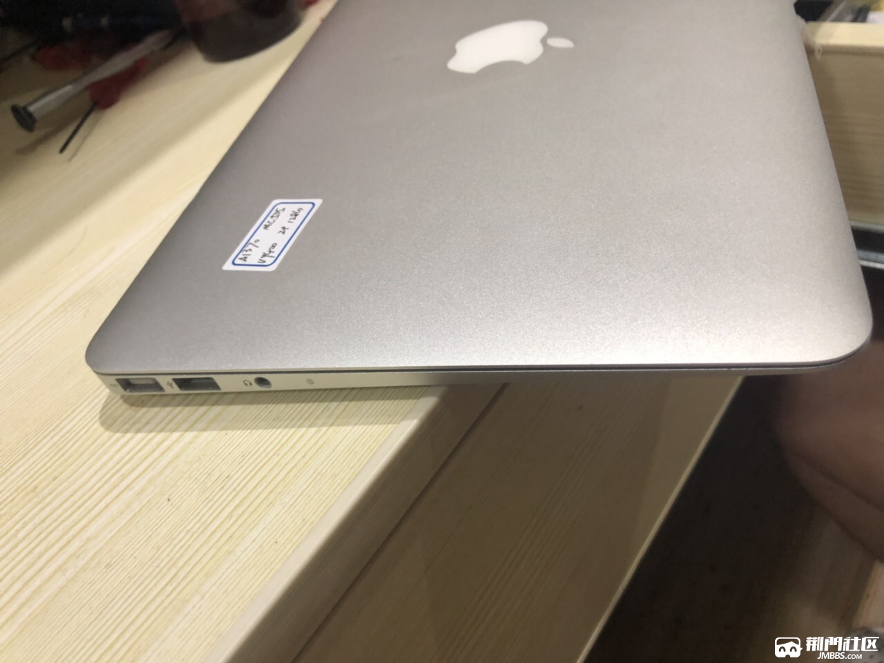 苹果macbookaira1370mc505128g