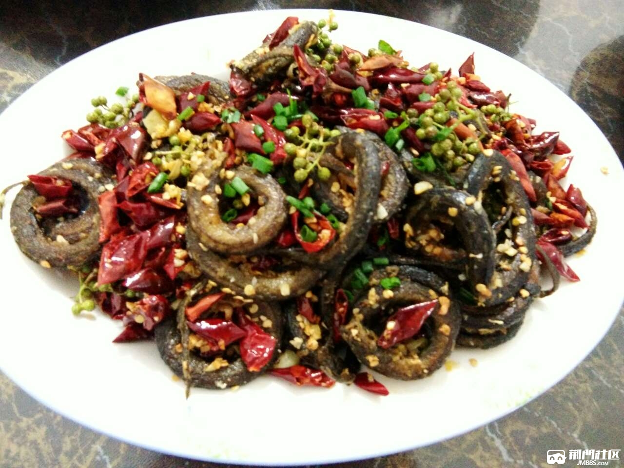 【更新:社区美食大神亲附"盘鳝"制作教程,绝了】