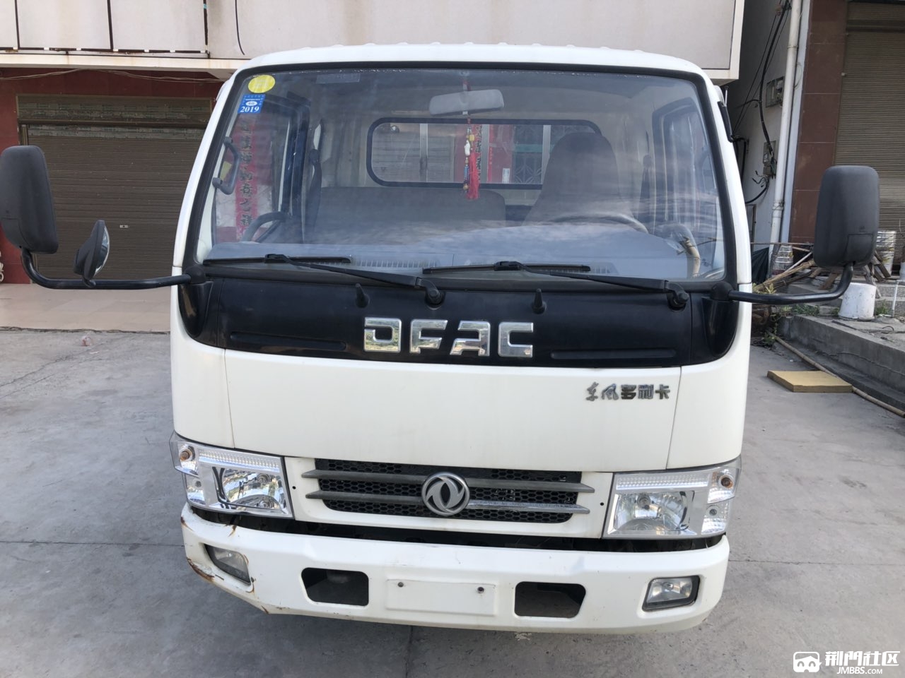 出售2013年6月上牌东风多利卡