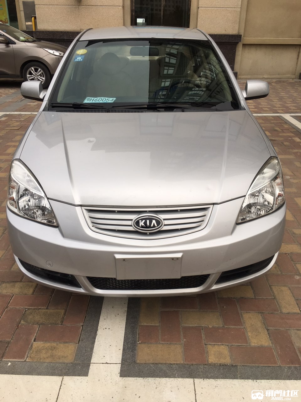 09年上牌起亚锐欧,8万多公里,手动1.4,现售1