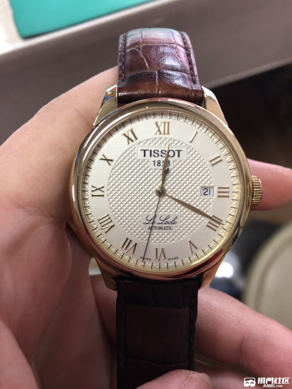 天梭镀金力洛克公价6000多现2200处理成