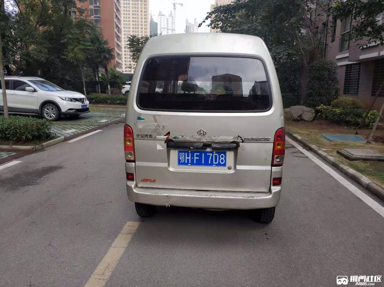 长安面包车3000直接甩