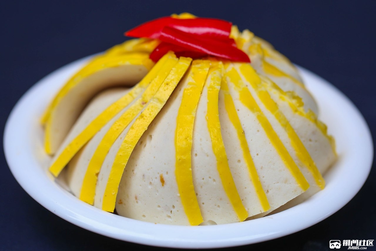 春节的代表性美食之一糕卷