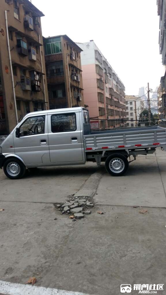 出售2014年东风小康k02l双排货车