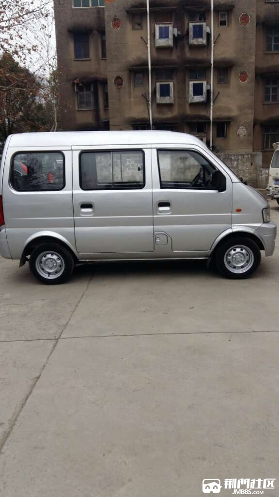 出售2013年东风小康k17面包车