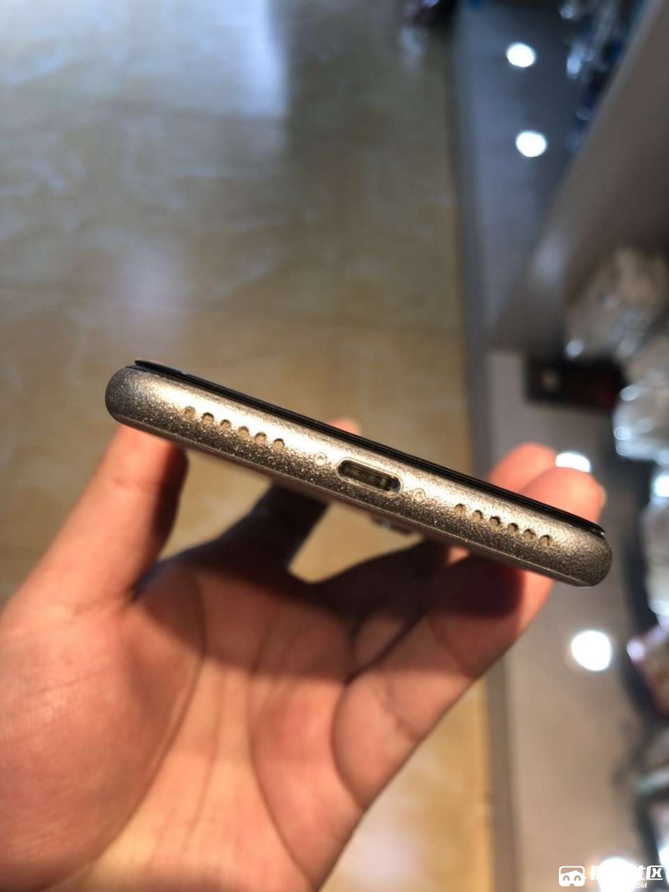 网红包膜机(手机背面全包膜)需要联系.