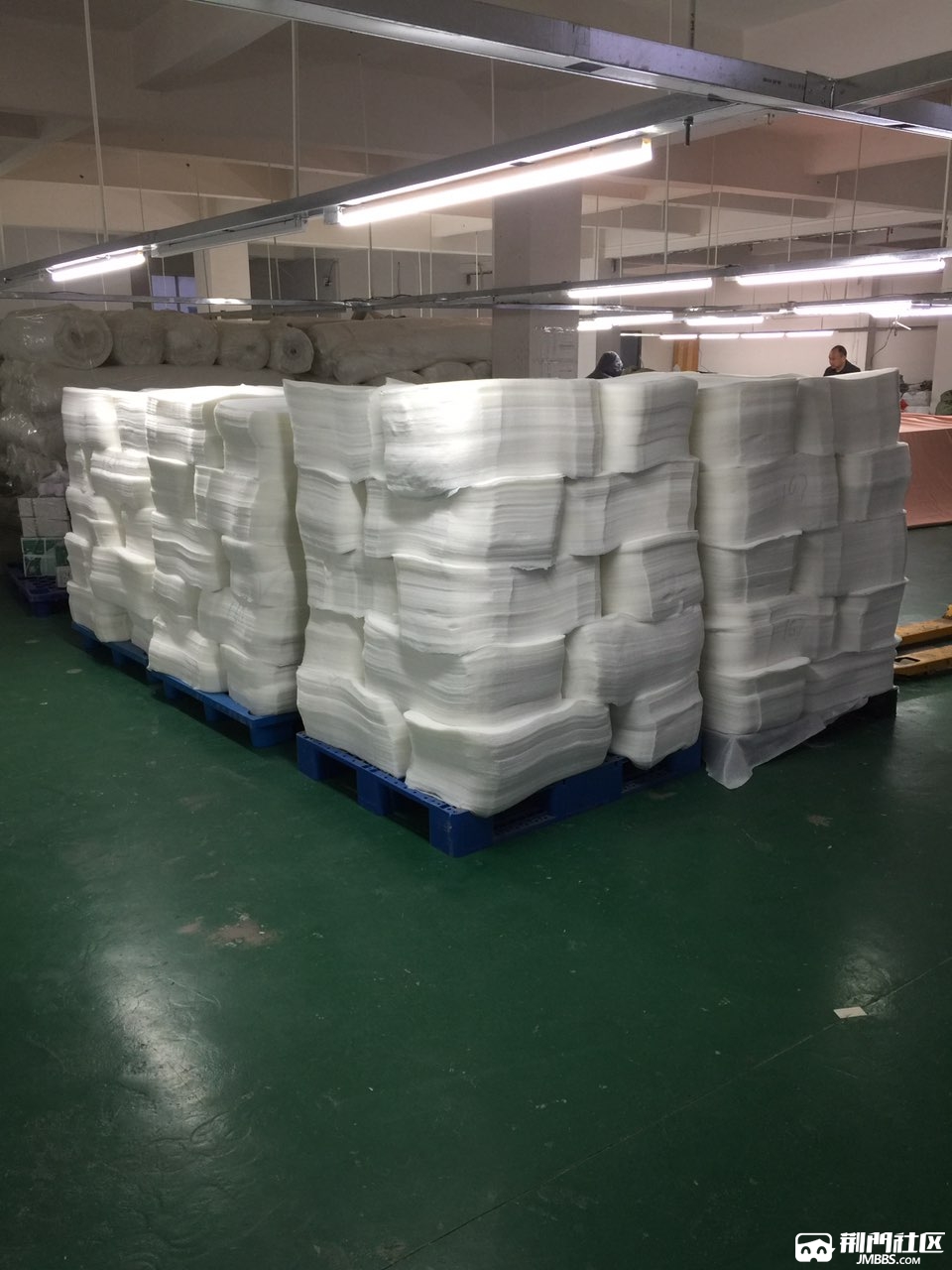 服装厂招聘熟手车位待遇五千左右,加班自愿.