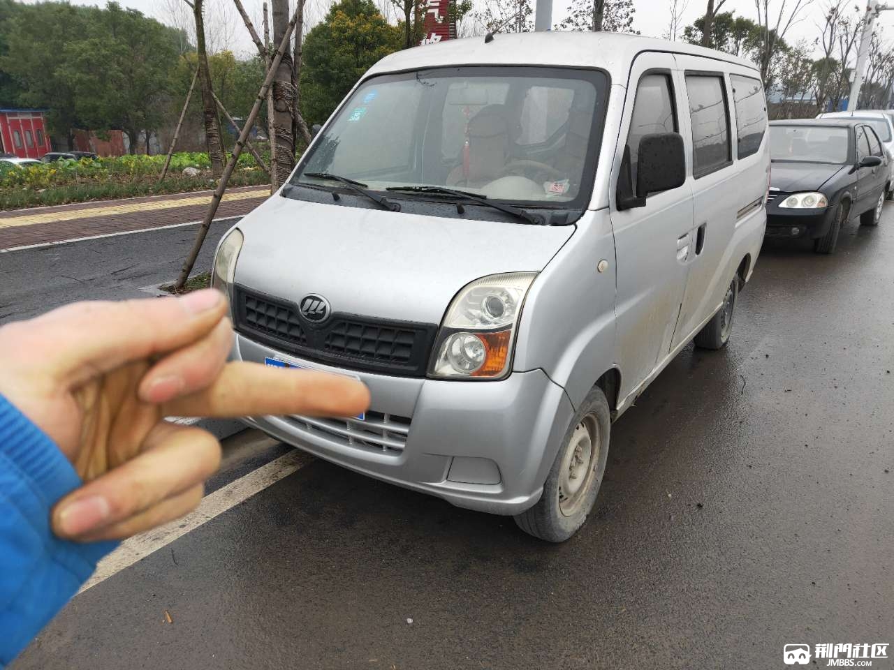 13年上牌力帆面包车