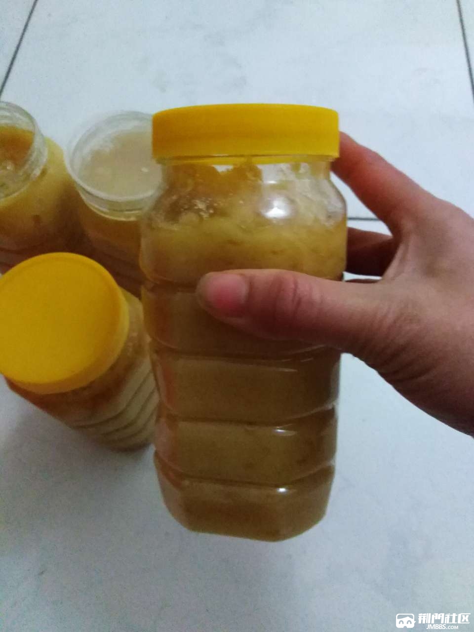 已经结晶的土蜂蜜,纯天然无添加