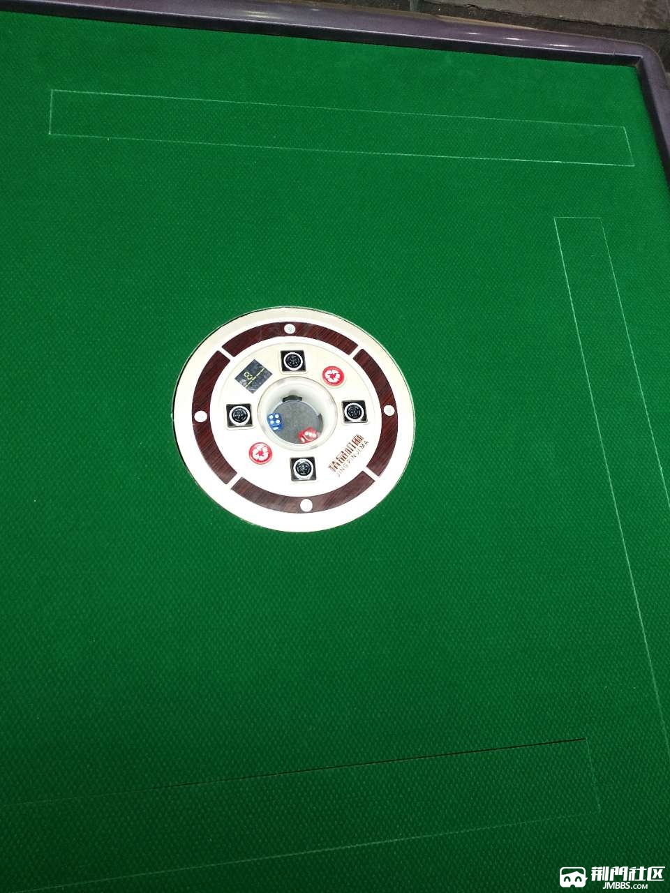 44麻将桌700块处理