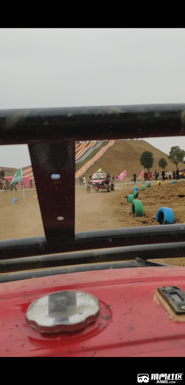 3月8号下午2点到4点之前彭墩乡村世界越野卡丁车翻车