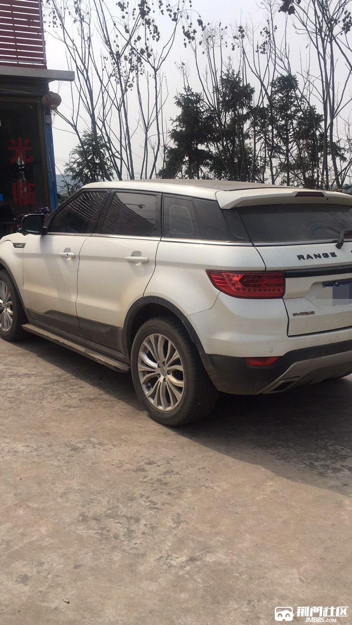 朋友车,16年陆风x7,2.0t顶配,改的路虎大标