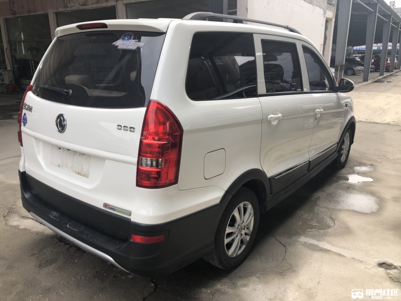 东风风光360,15年低上牌,1.5排量,手动挡最