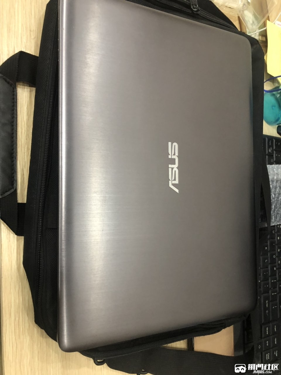 出售一台7代i5笔记本华硕高端商务本牛上天速度上来