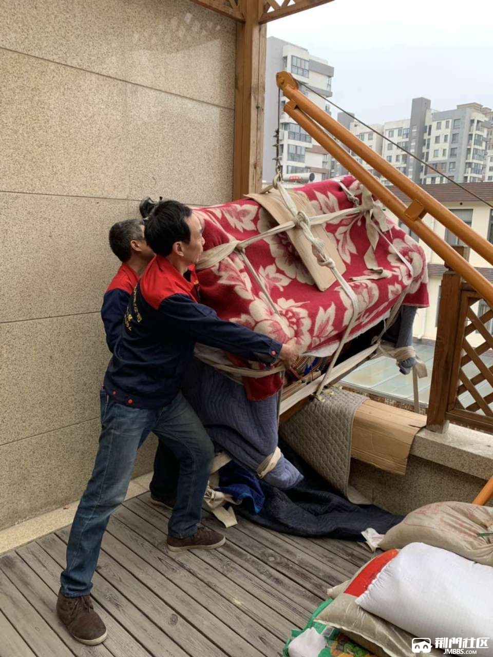 专业搬家 家具拆装 空调移机 快捷式价格优服务好