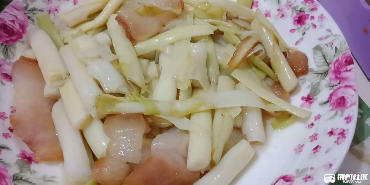 回老家扯蒲草芯