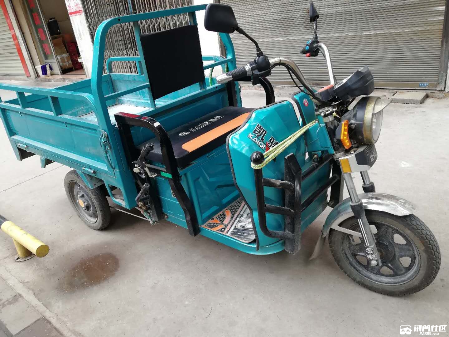 99新60v32a(5块电池)电动三轮车出售,2018年购买,带副变速,放在家里