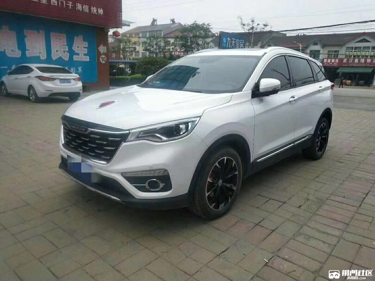 私家车一汽森雅r92018年8月12t自动现仅售9