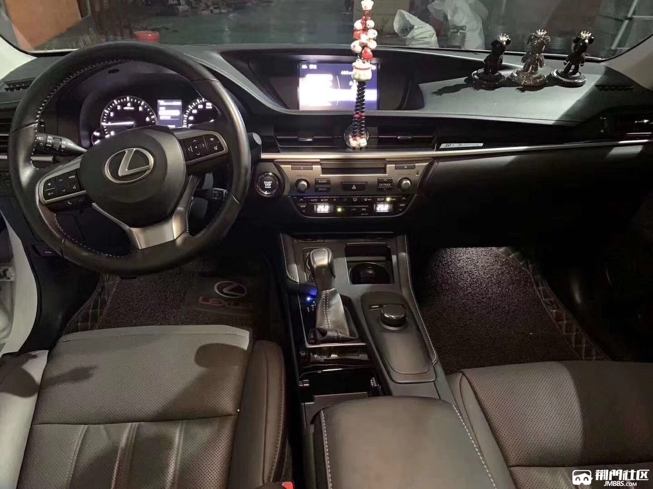 刚到家的雷克萨斯e300