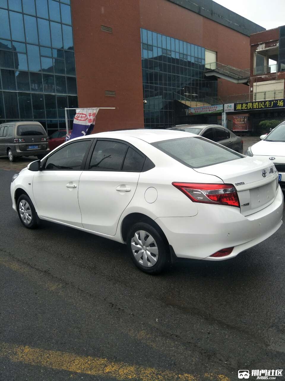 丰田威驰手动2016年上牌5万公里一手准新车