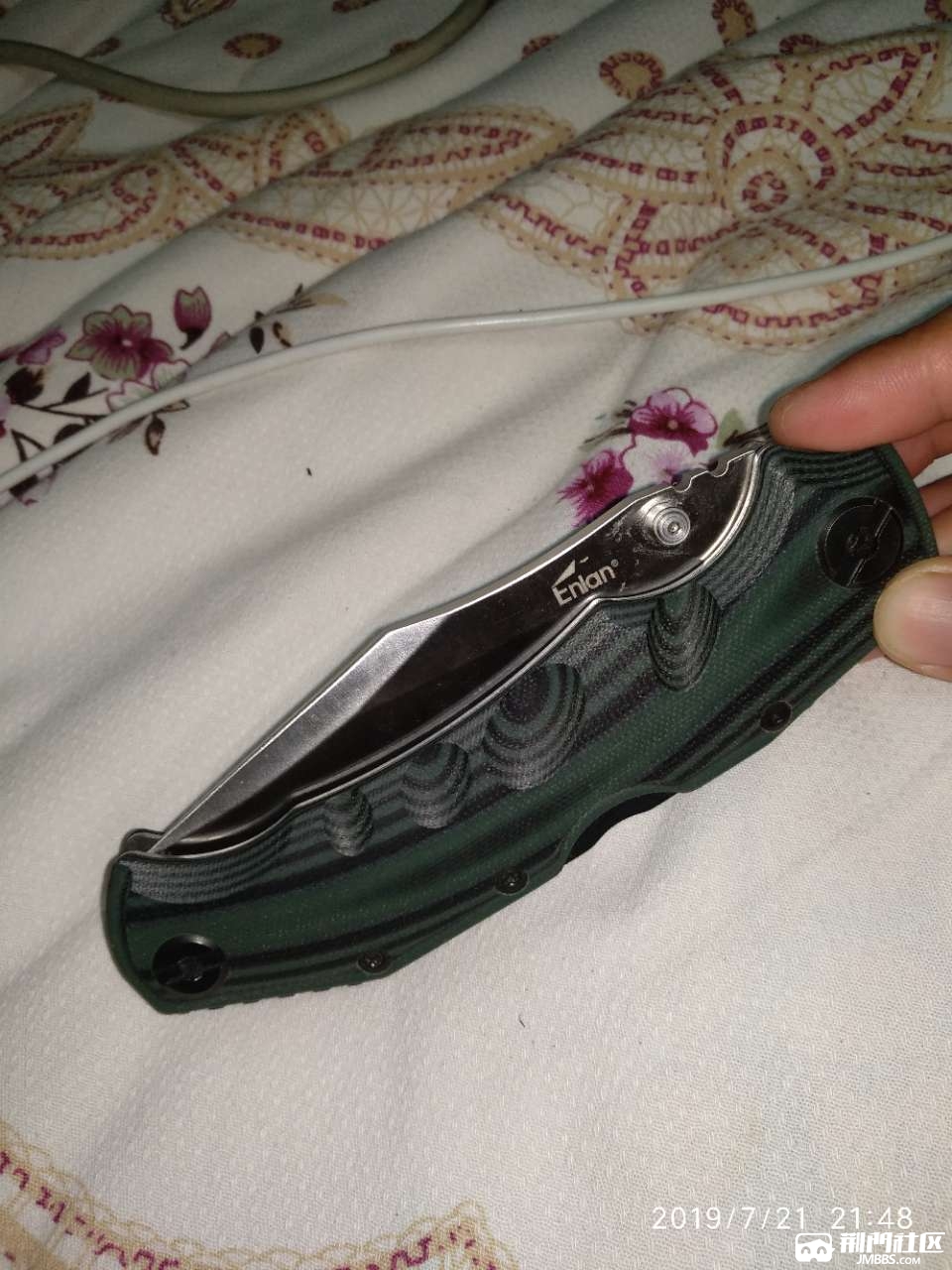 鹰朗ew039.工具折刀,9.9成新,转让.三刃木