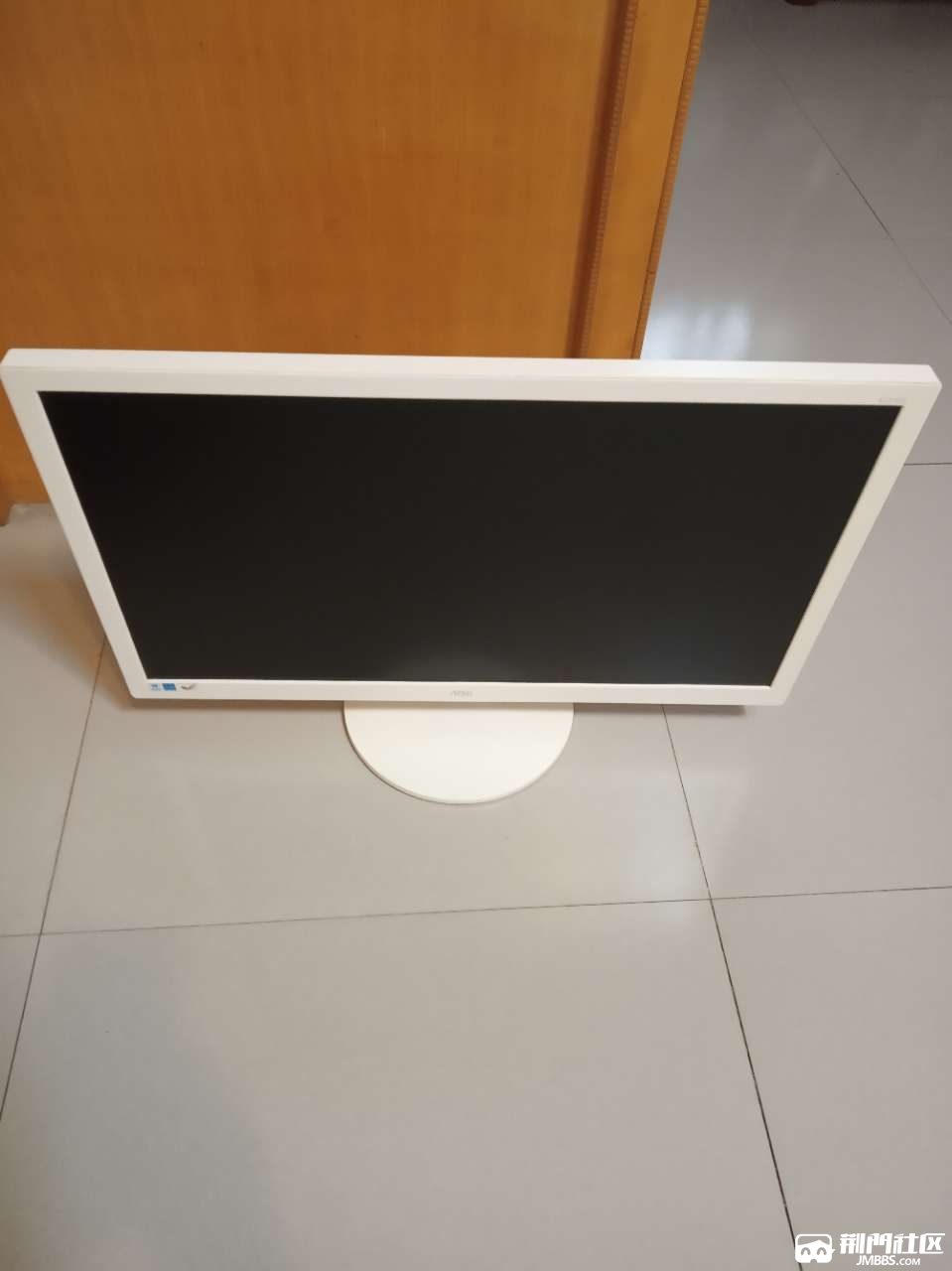 27寸白色电脑液晶显示器出售350元