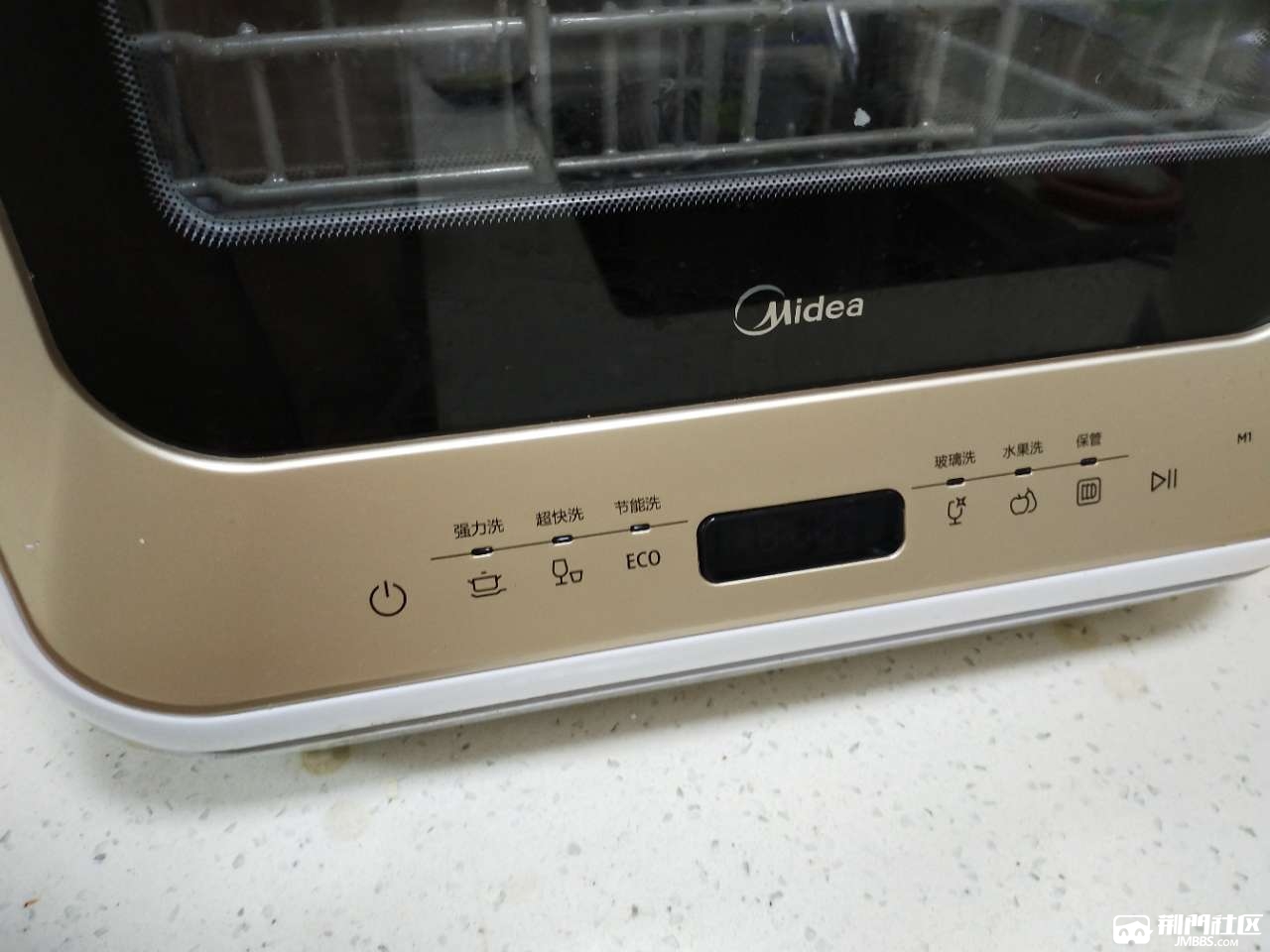 已出美的m1免安装洗碗机