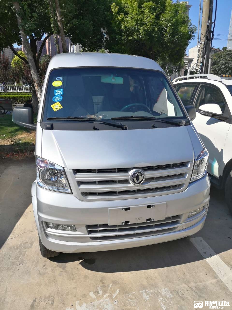 18年准新车厢式面包车出售