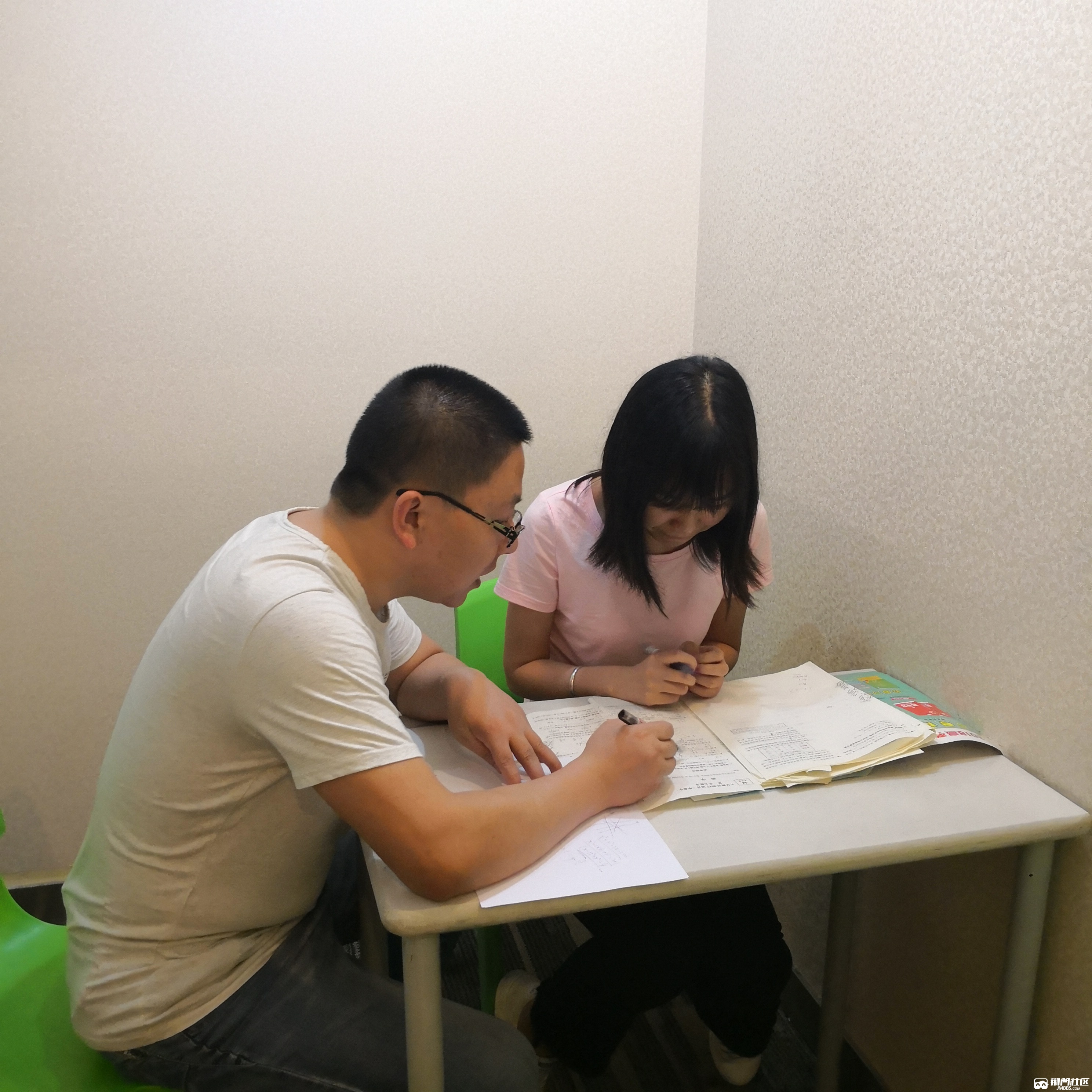 荆门高中数学辅导班,考前冲刺,高三补习学校7天划出重点