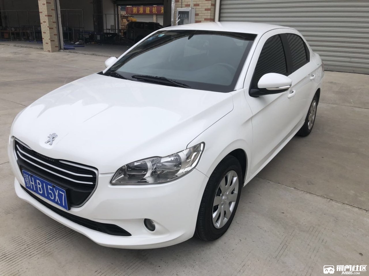 2016年10月上牌的标致301