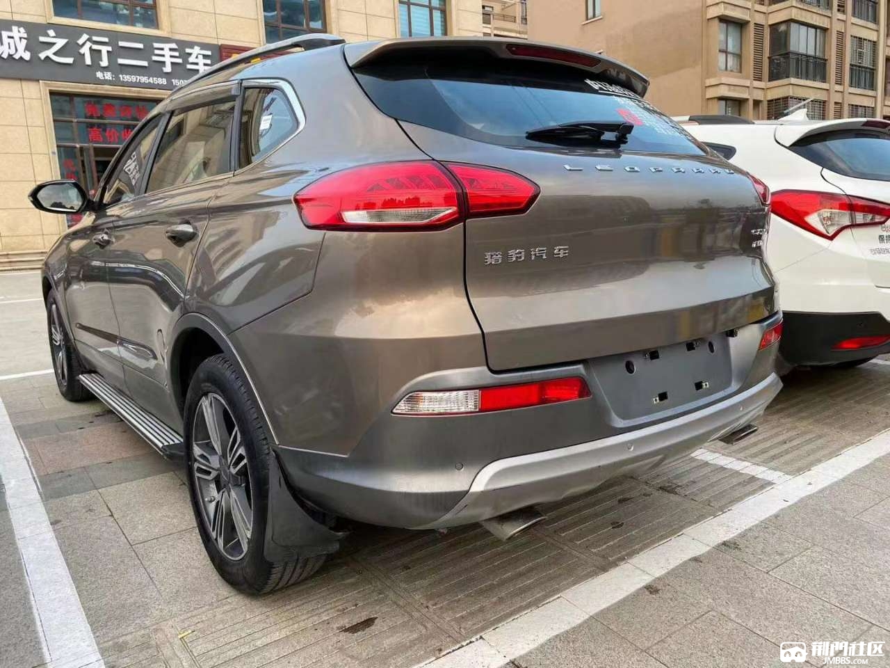 手动挡大越野车出售