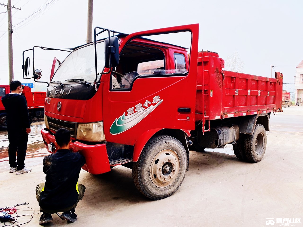 出售南俊4102自卸车(蓝牌)成色美丽,欢迎看车.